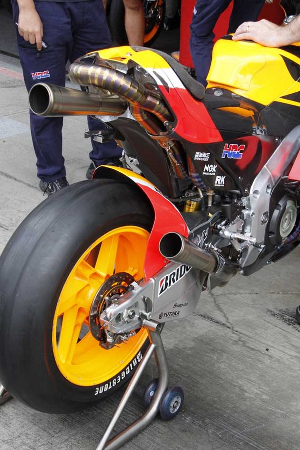 Il forcellone Honda non sulla 1000 Вице президент HRC о литровых прототипах и сезоне 2012